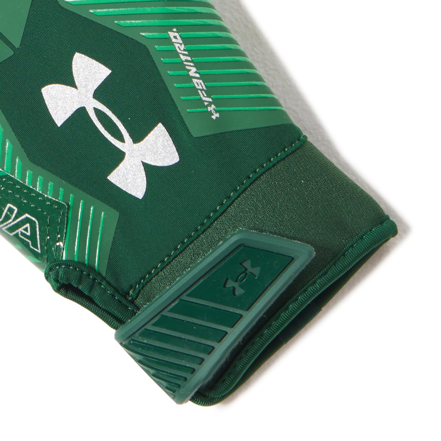 Under Armour Men's F9 Nitro Football Gloves