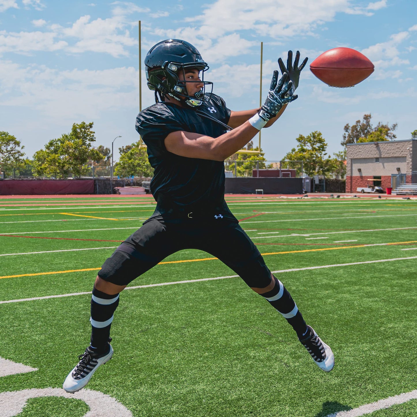 Under Armour Youth/Boys Football Jersey, for Parctice & Game Day, Breathable, Lightweight